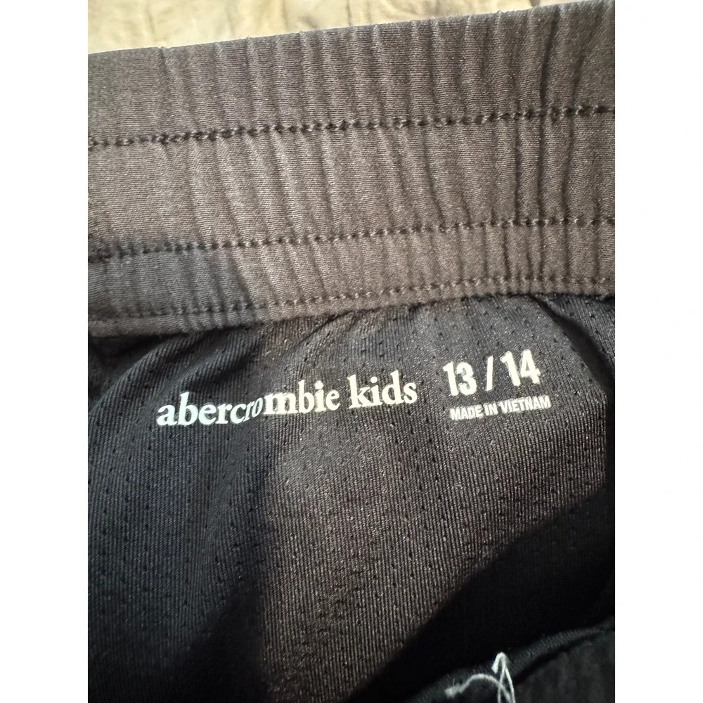 Abercrombie boys A&f Hybrid Shorts Boys 13/14 Black Quick Dry Mesh Lined